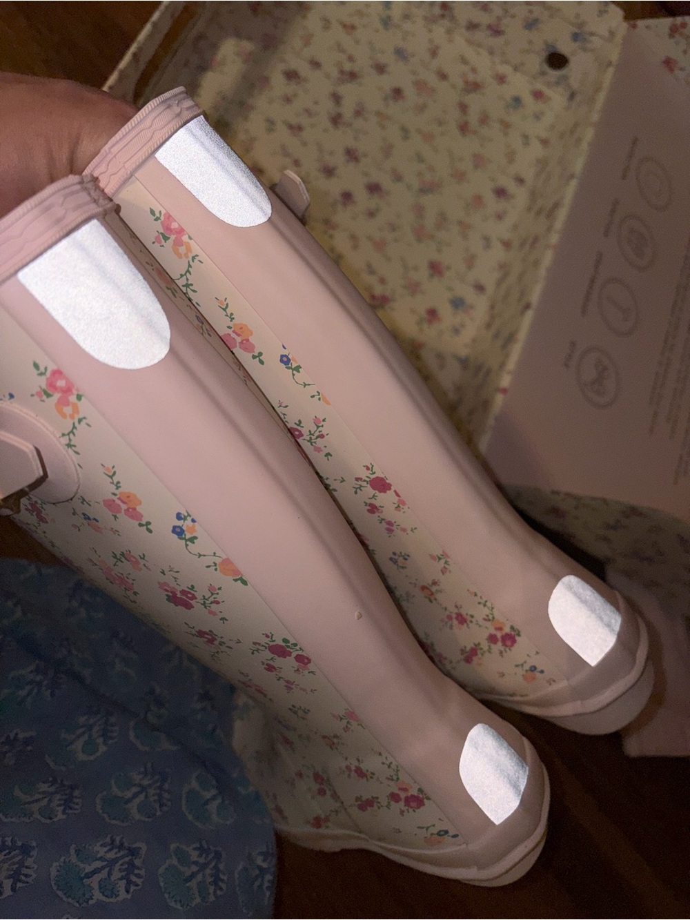 Hunter x Loveshackfancy Floral Patterned Rain Boots White, Pink, Blue - Picture 5 of 16